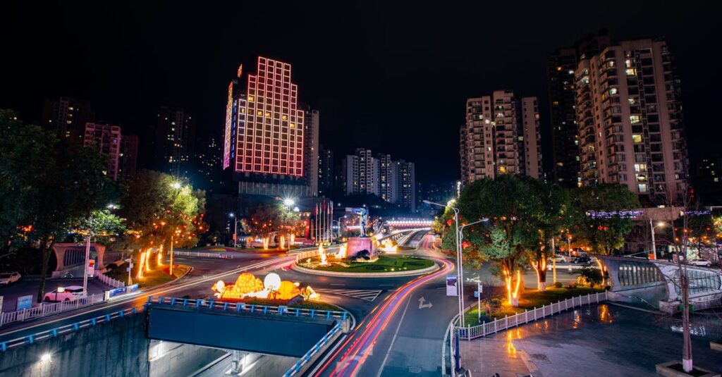 正月太りを食事でリセットする女性のイメージ。運動をせずに痩せるために野菜を食べている様子