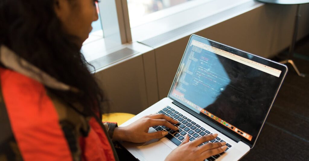 営業職からITエンジニアへ転職した受講生の体験談