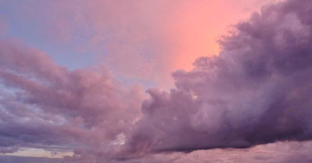 行動を変えて英語学習の成果を得ている人物の成長イメージ