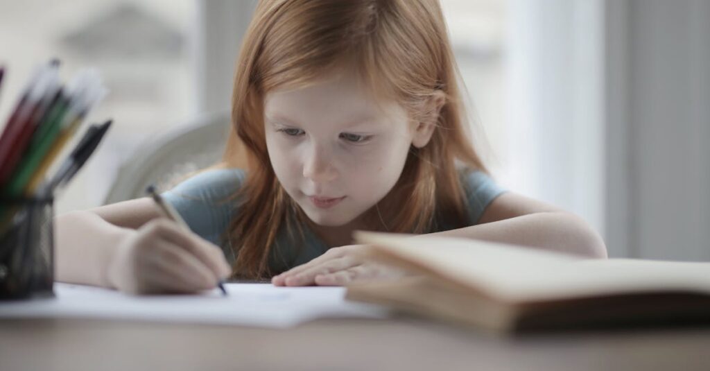 英語コーチングプログラムに向いているタイプと向いていないタイプを比較する図