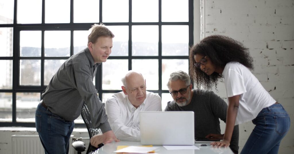 20代の若者が転職を決断しようと考えている様子