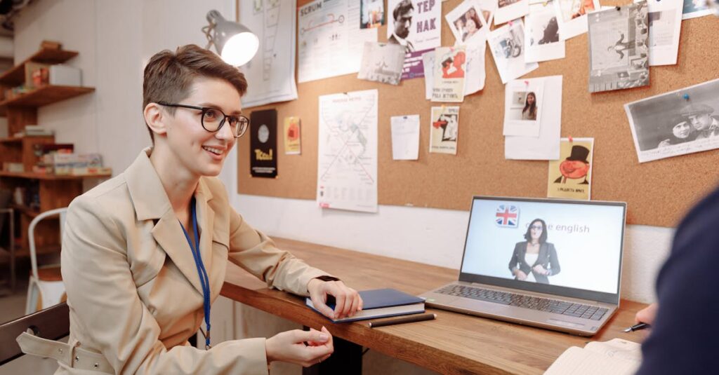 マネーイングリッシュ独自の学習戦略を示したマインドマップのような図