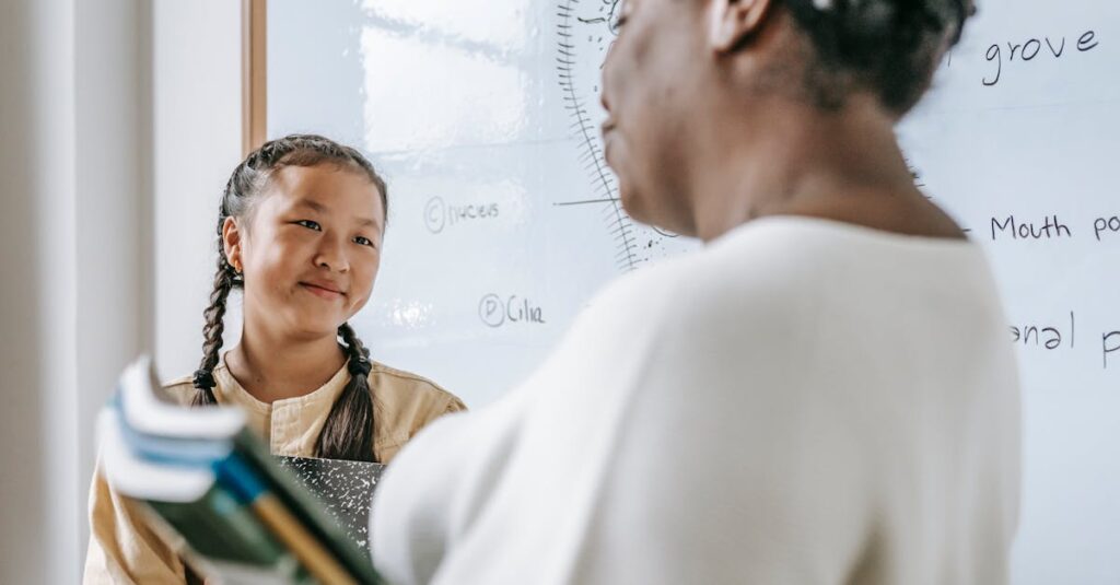 多彩なジャンルのオンライン学習コンテンツを一覧で表示する様子