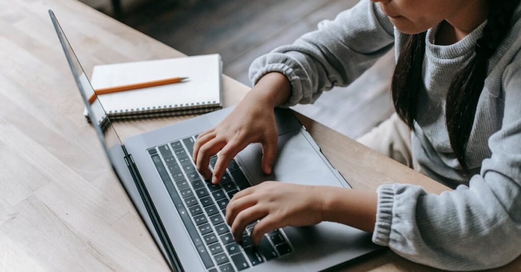 毎日受講できるオンライン英会話プラットフォームの利便性を強調したイメージ