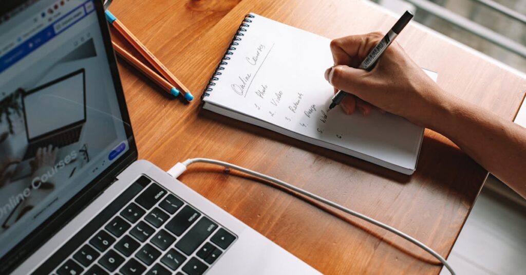 目的やレベルに応じて選べる多彩な講座の一覧。希望に応じて柔軟に学べる自由さが表現されている。