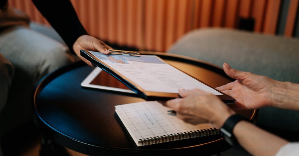 LHH転職エージェントと他社転職エージェントのサービス比較のイメージ