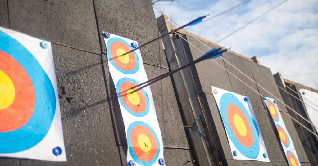 SHElikesが向いている女性像をイメージした図。目標や価値観に合わせた選択。