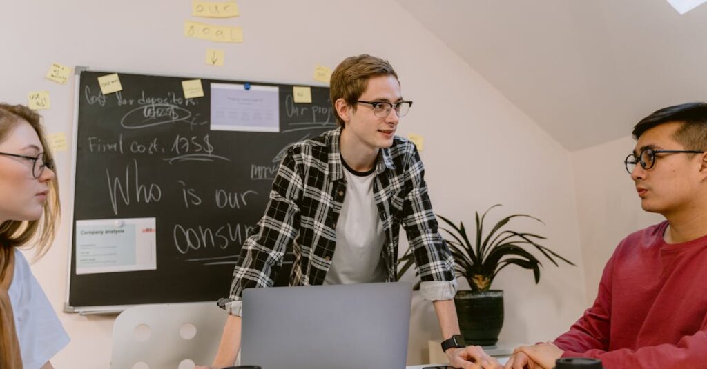 提案型の転職支援と自己応募型の違いを視覚的に表したイラスト