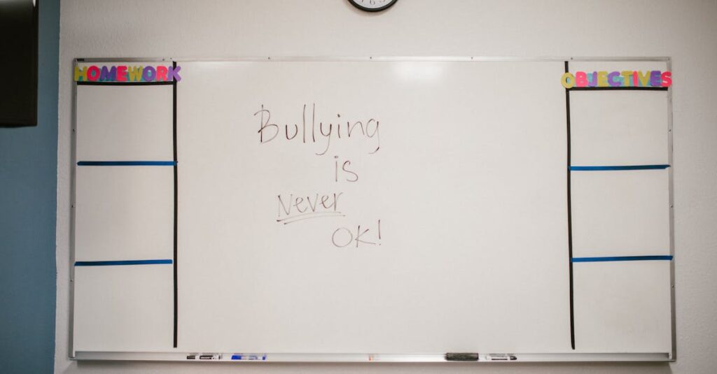 ENGLEADの英語コーチングサービスの内容を説明するイメージ画像。PC画面とオンライン面談の様子。