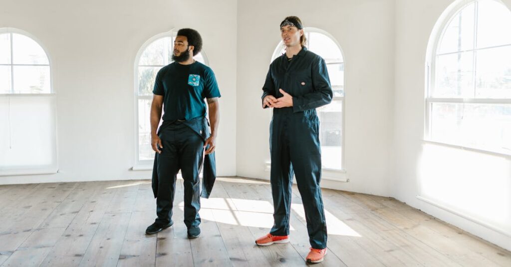 手頃な価格で利用できるレンタルオフィスの料金表や安さを示すグラフ