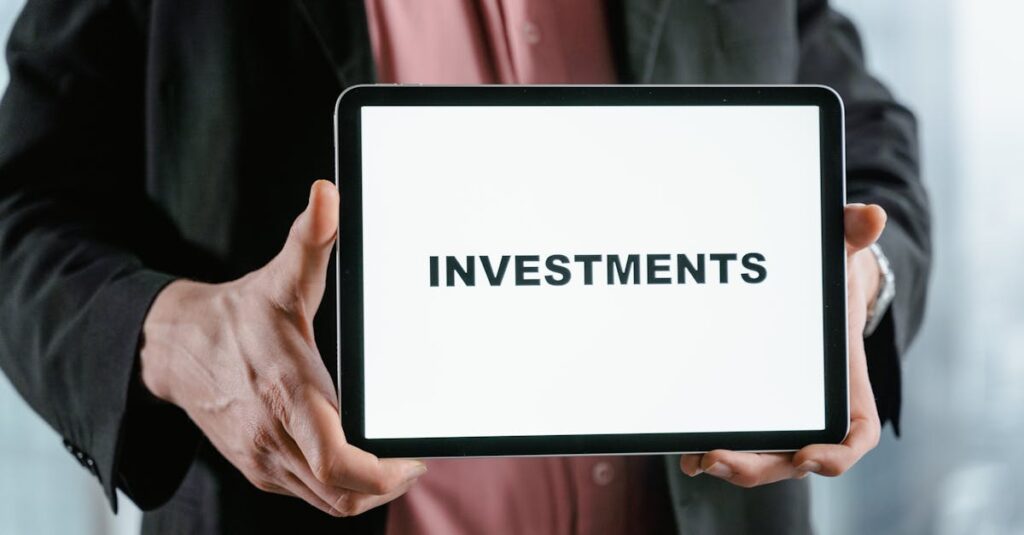 エンジニアがGitHubやポートフォリオを充実させている場面