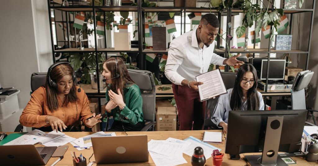 多角的なサポート体制で転職希望者をバックアップするチームのイメージ