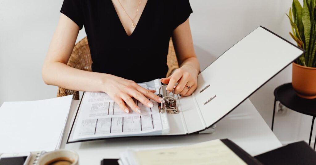 入社後のミスマッチで早期退職を決断した20代女性の様子