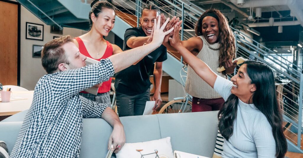 転職活動における自己分析を行っている様子