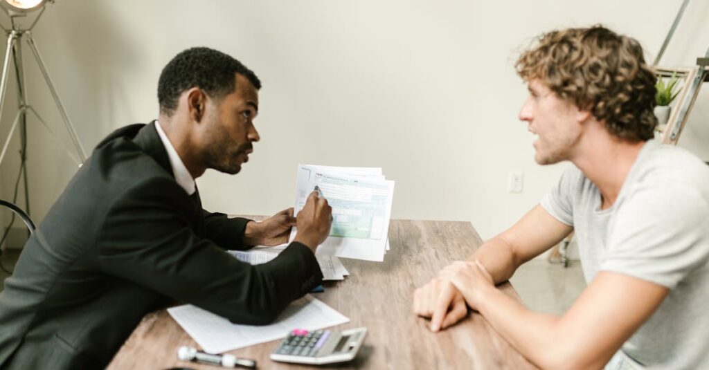 キャリアアドバイザーと密に連携しながら転職活動を進めるイメージ