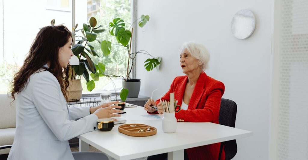 20代の求職者がキャリアアドバイザーと面談をしている様子