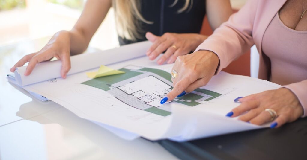 転職活動用のポートフォリオをプロが添削している場面