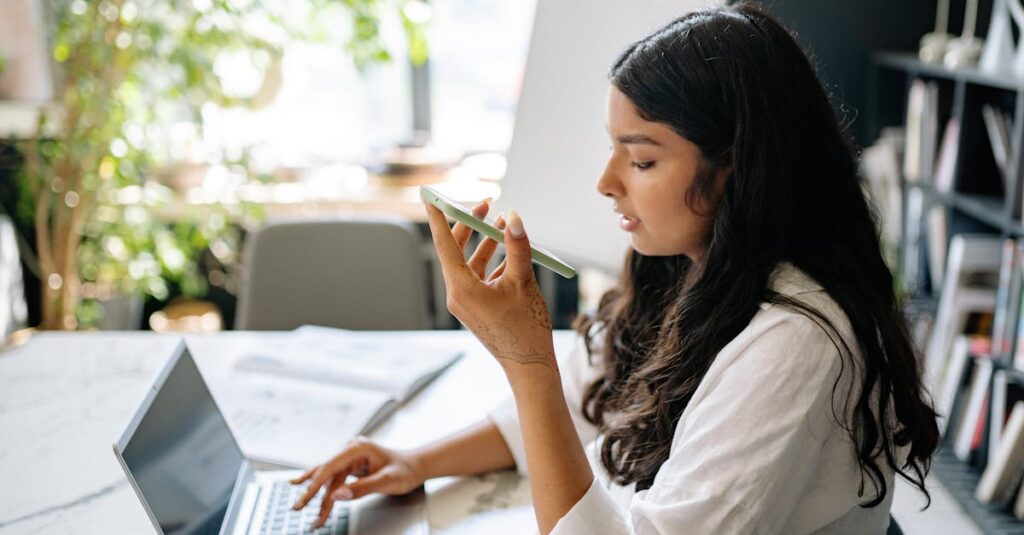 駅から近く、個室で、手頃な価格のオフィスを探すビジネスパーソン