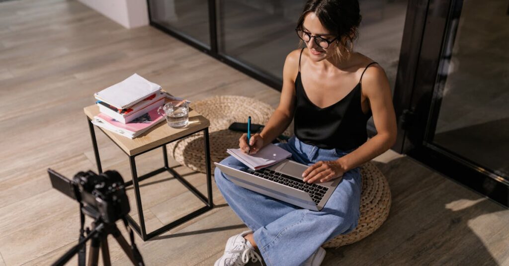 Schooの9000本におよぶオンライン授業コンテンツの豊富さを表現した画像